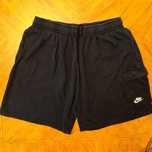 Nike Sportswear Club Cargo Fleece Shorts Black White Men's Size XL CZ9956-010